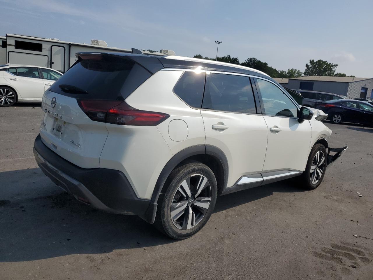 2023 Nissan Rogue Sl - Фото 3