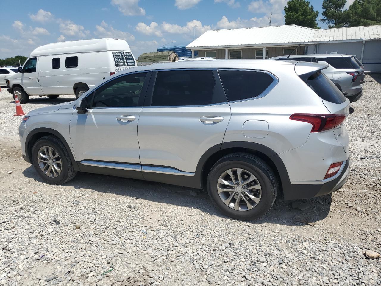 2019 Hyundai Santa Fe Se - Фото 2