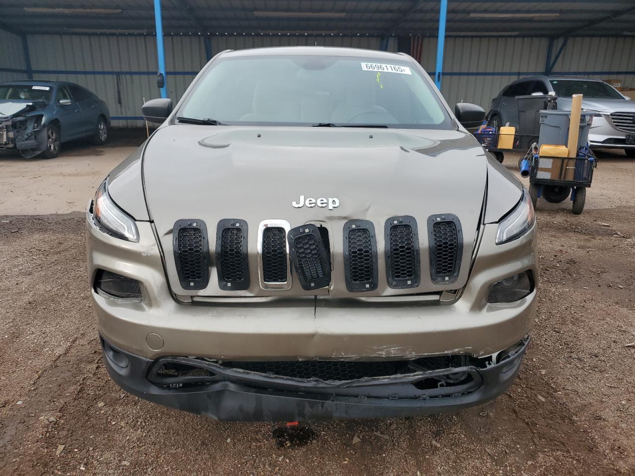 2016 Jeep Cherokee Sport - Image 5
