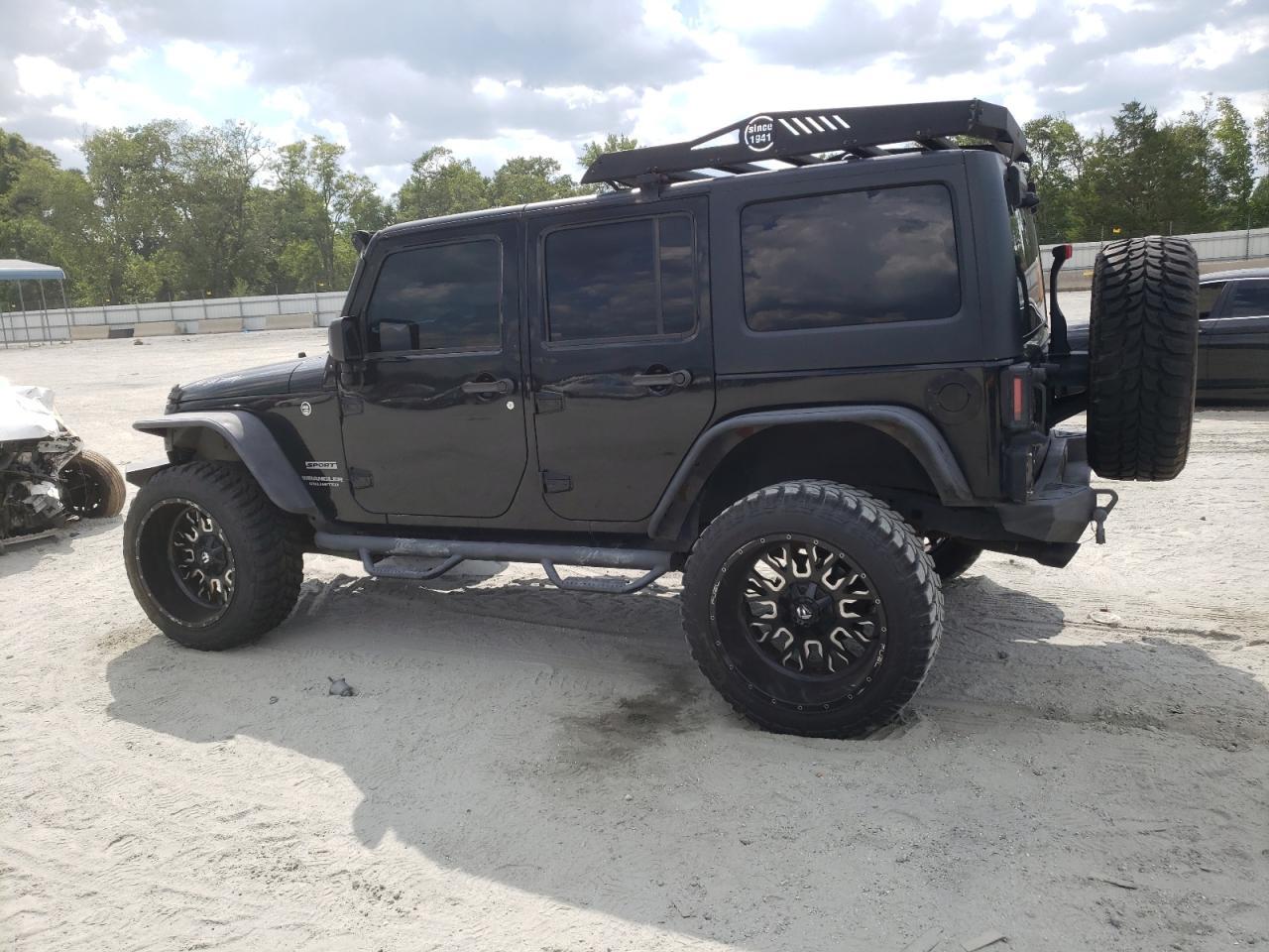 2017 Jeep Wrangler Unlimited Sport - Фото 2