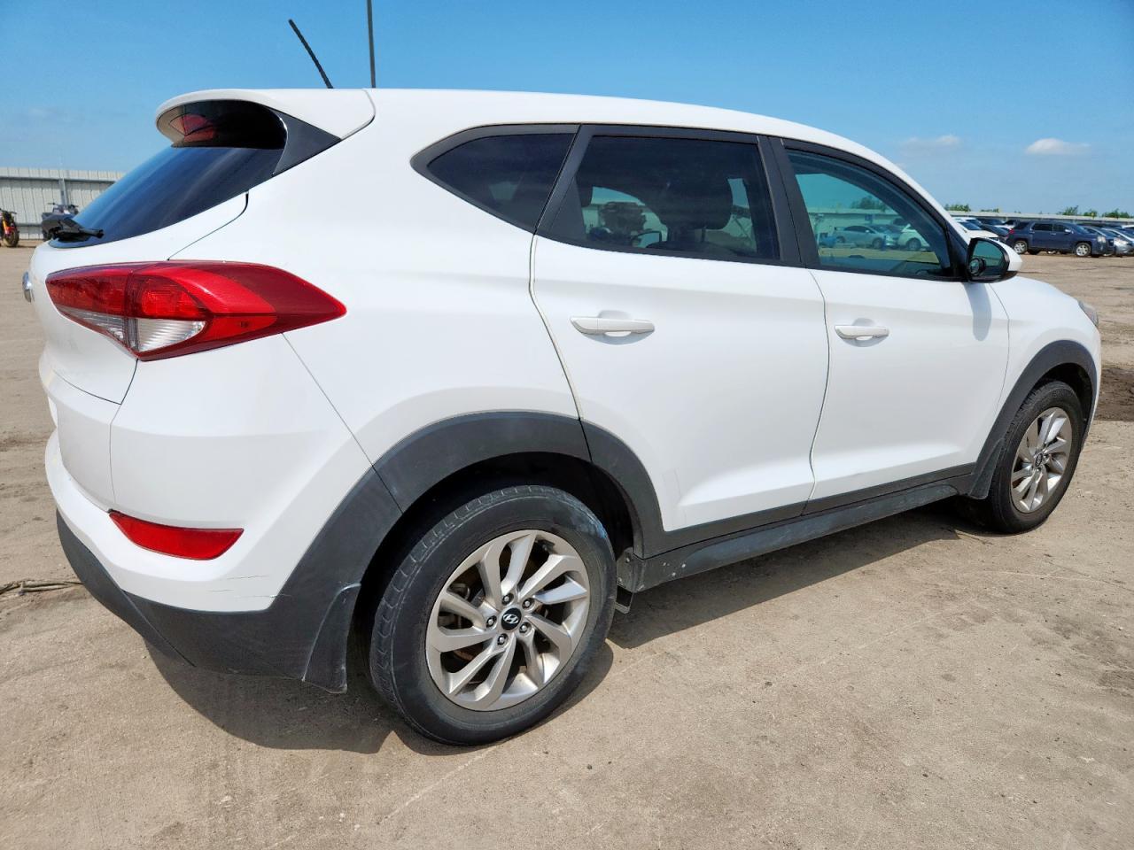 2017 Hyundai Tucson Se - Фото 3
