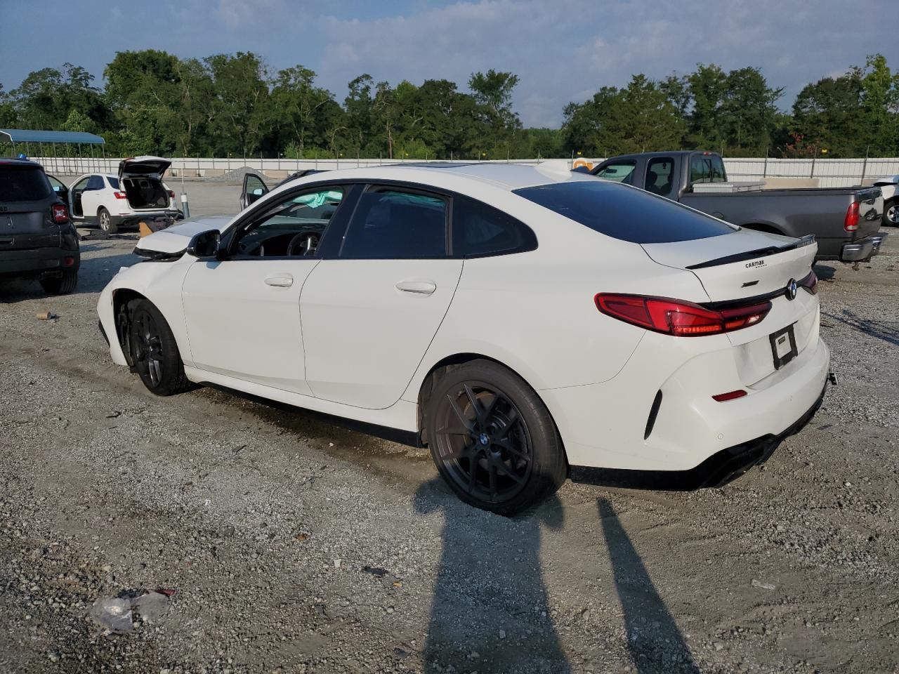 2021 BMW M235Xi - Фото 2