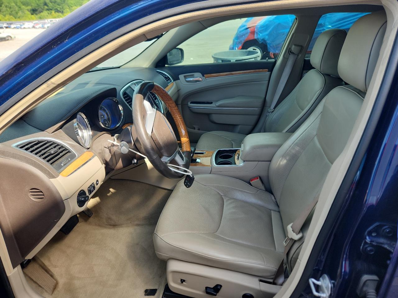 2014 Chrysler 300C - Фото 7