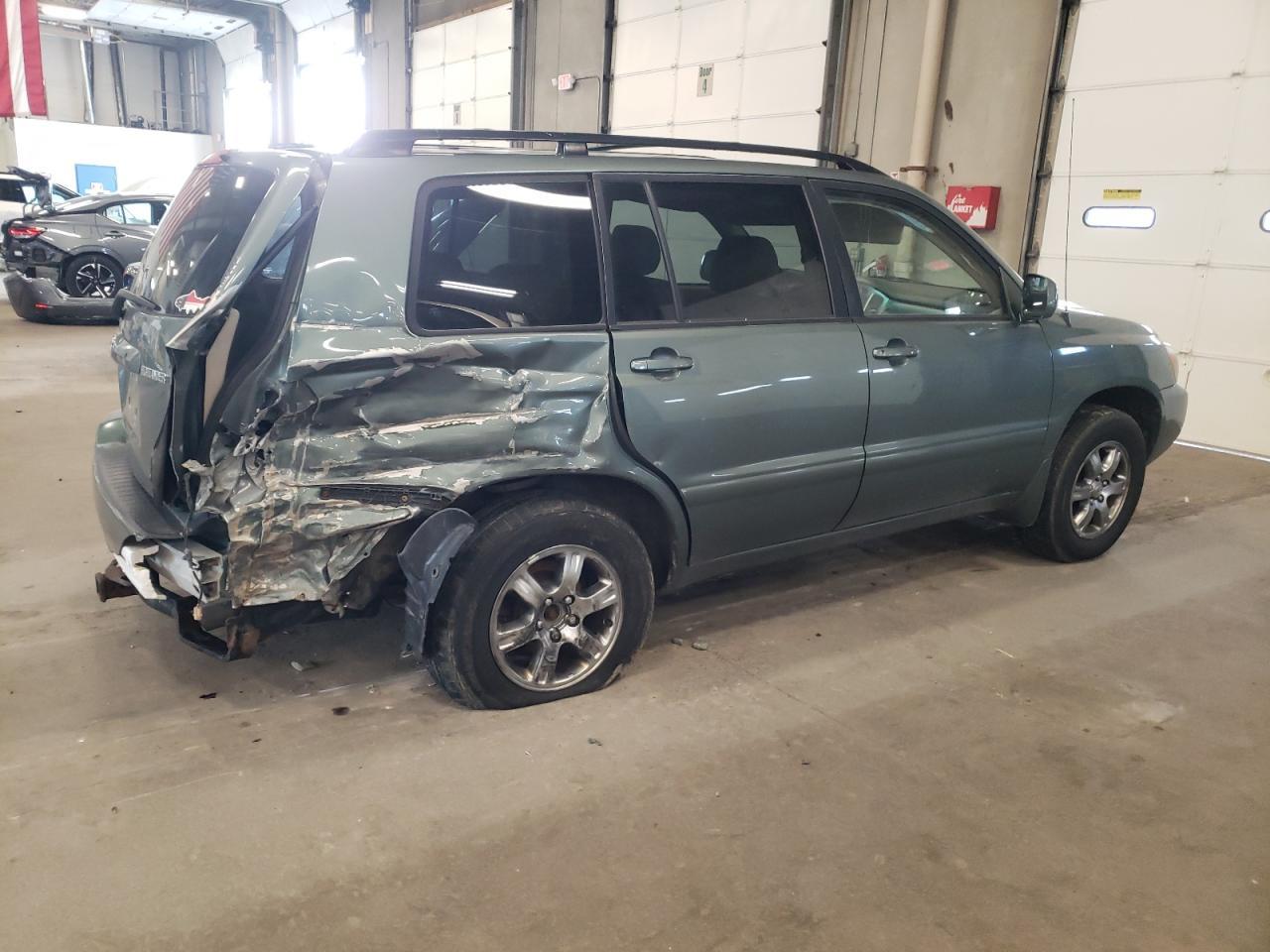 2004 Toyota Highlander - Image 3
