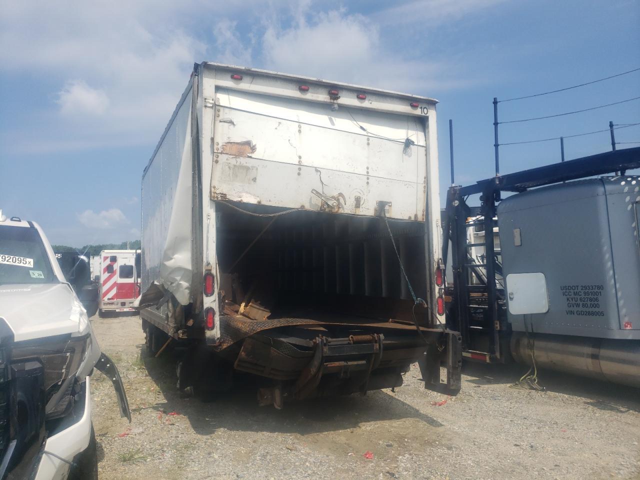 2015 Isuzu Npr Hd - Image 2