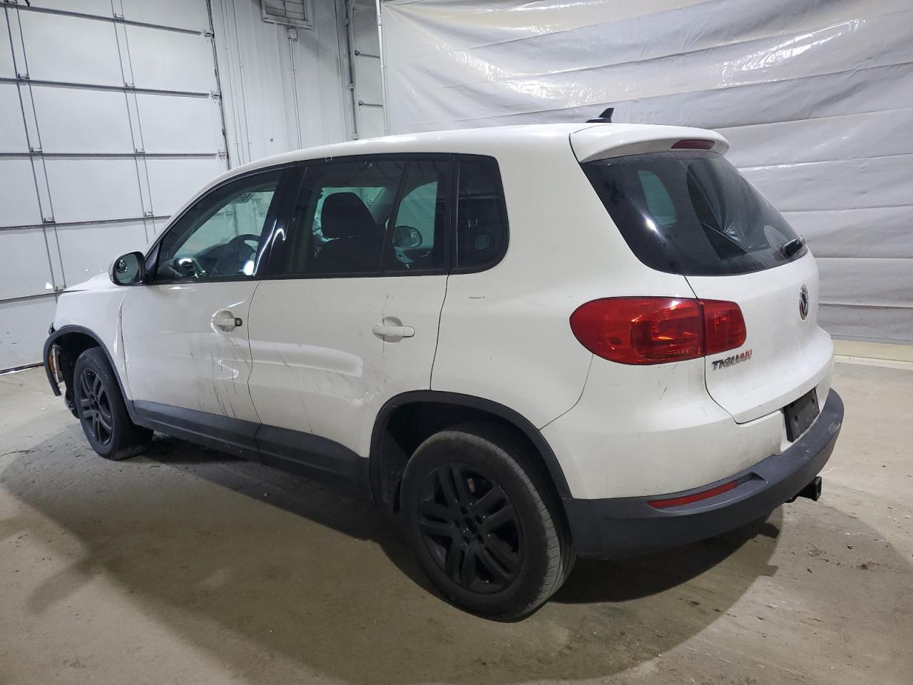 2012 Volkswagen Tiguan S - Фото 2