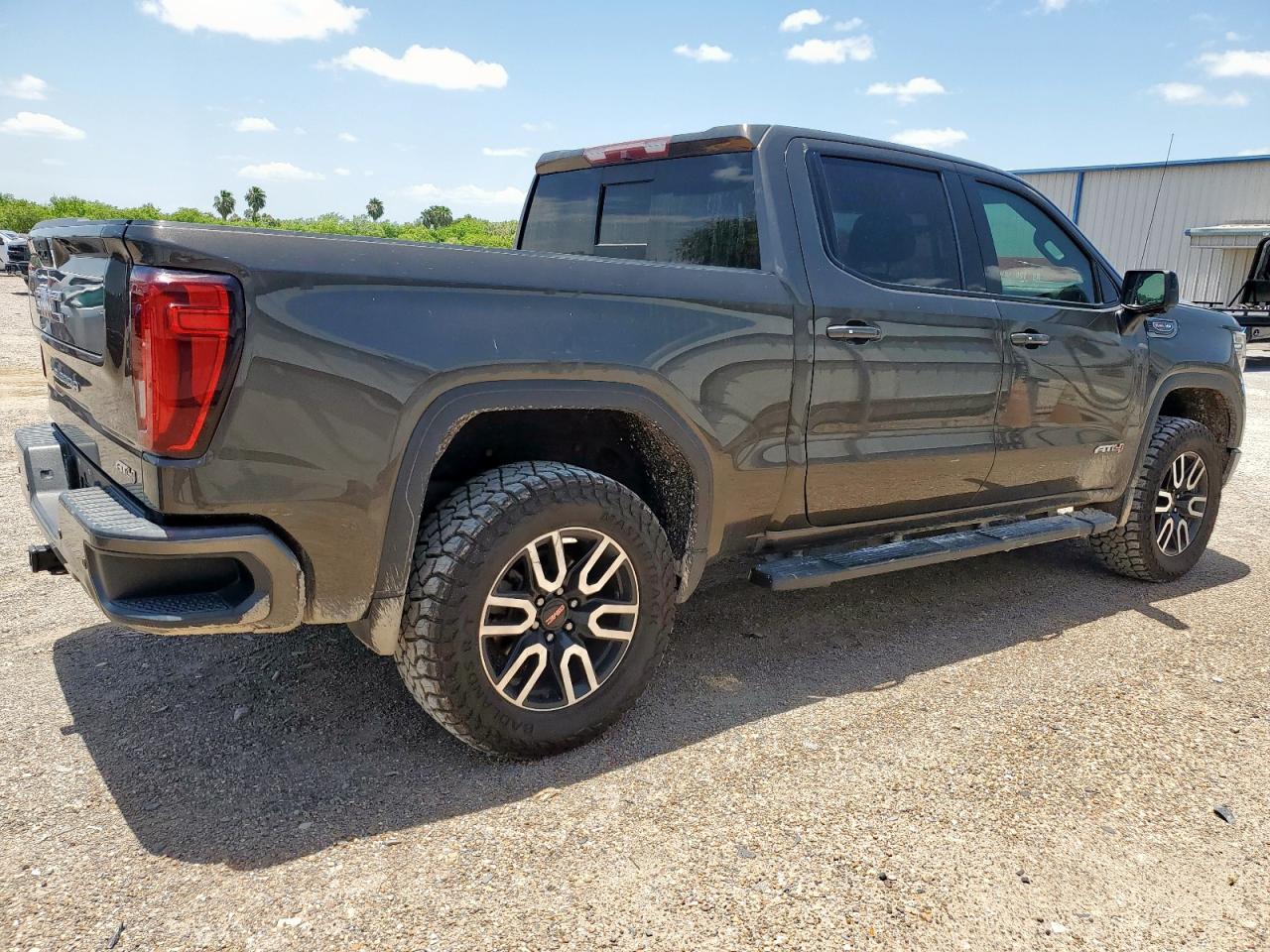 2019 GMC Sierra K1500 At4 - Фото 3