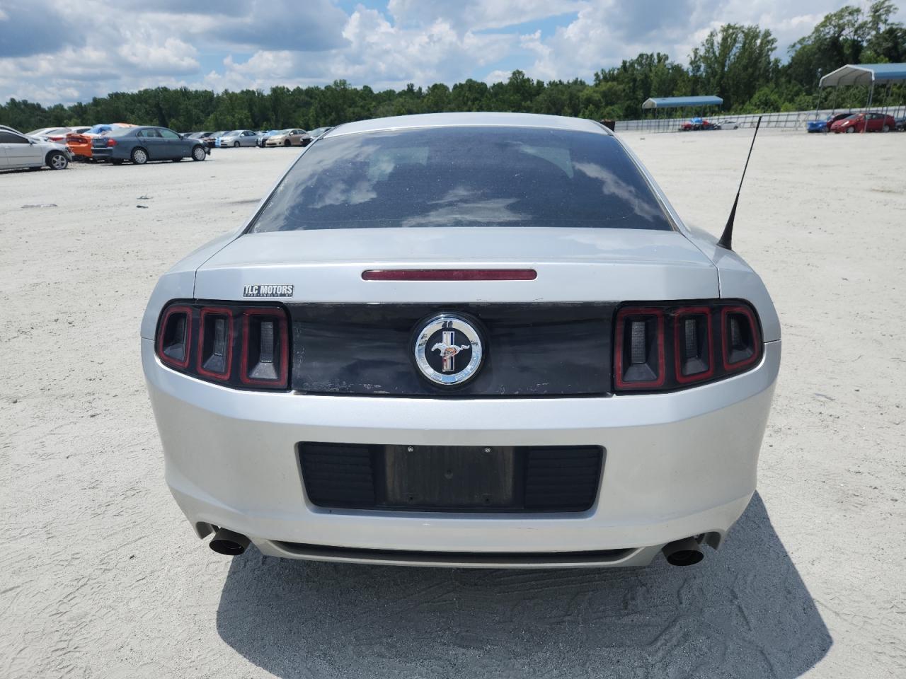 2014 Ford Mustang - Image 6