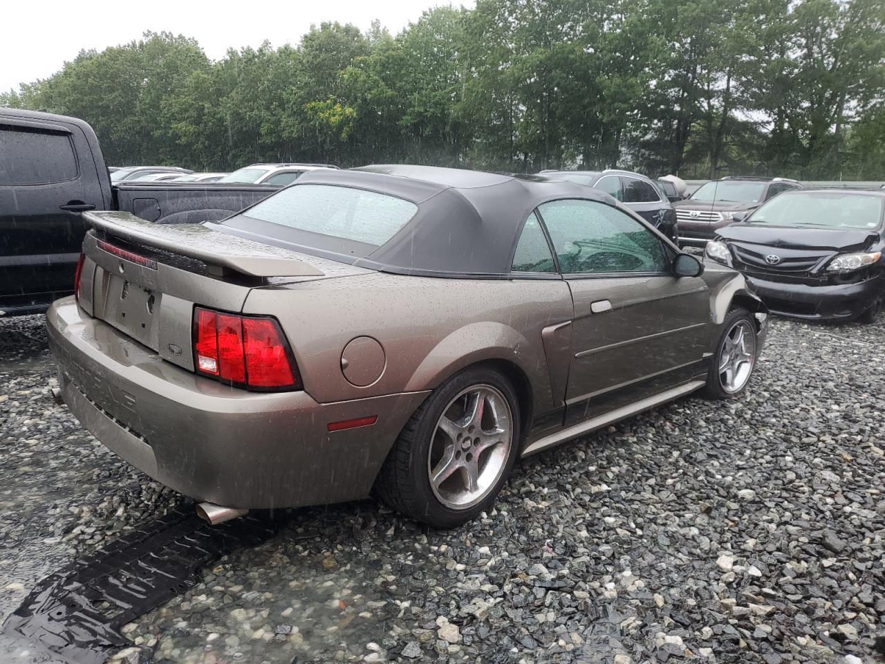 2002 Ford Mustang - Image 3