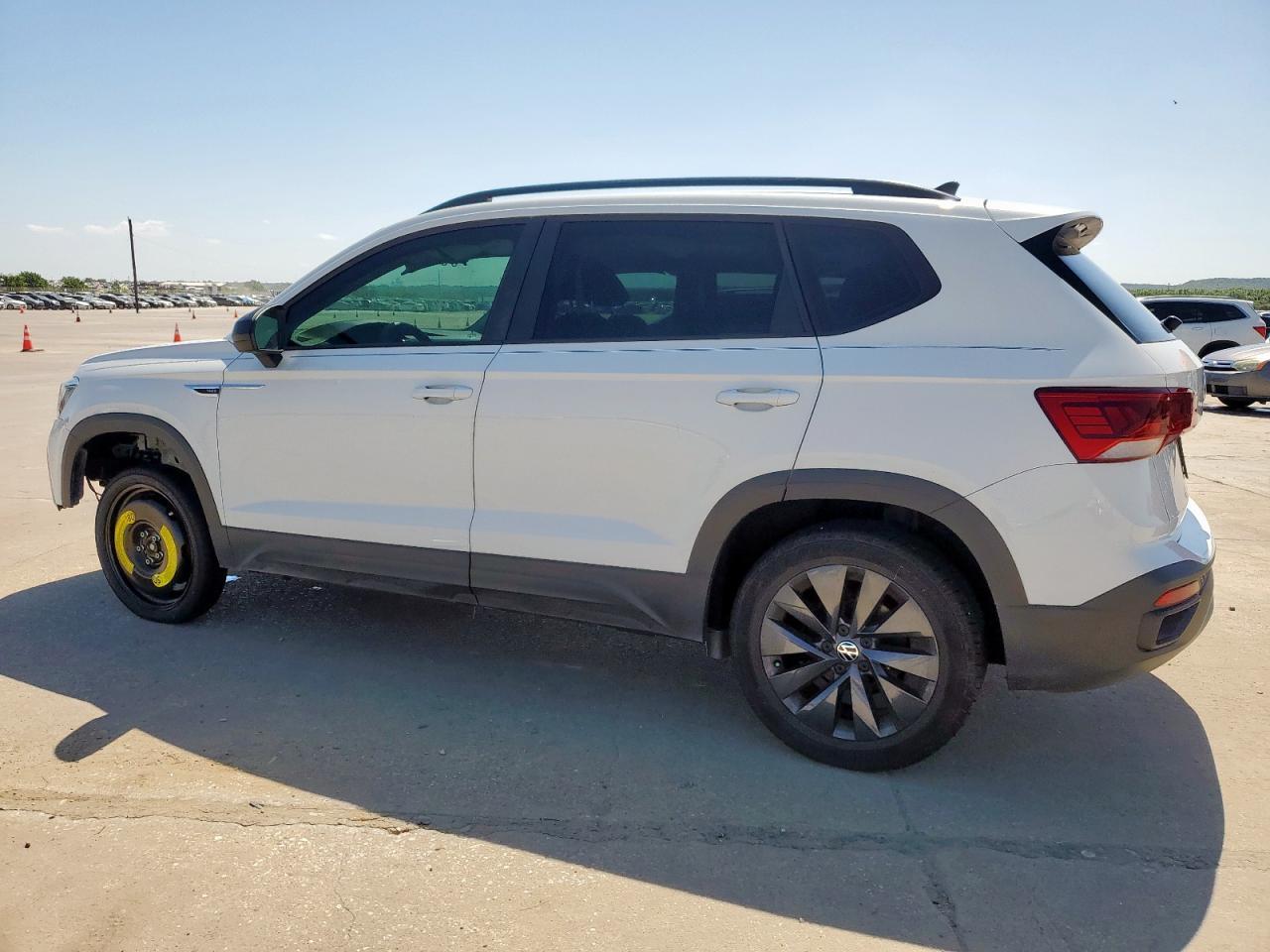 2023 Volkswagen Taos S - Фото 2