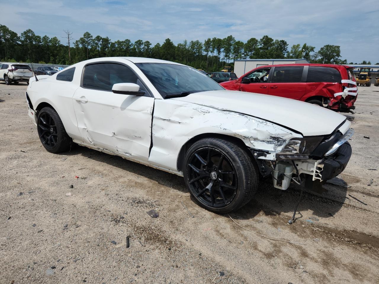 2013 Ford Mustang - Фото 4