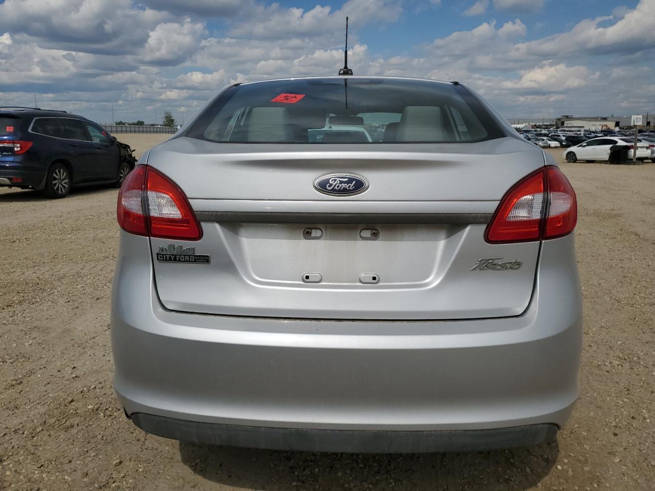 2011 Ford Fiesta S - Фото 6