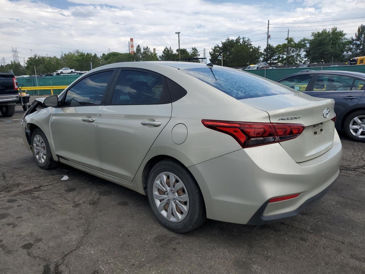 2020 Hyundai Accent Se - Image 2