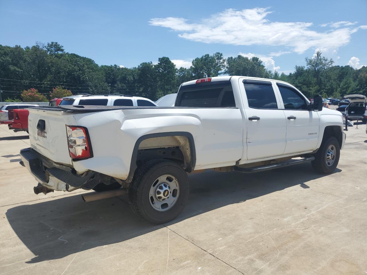 2015 Chevrolet Silverado K2500 Heavy Duty - Фото 3