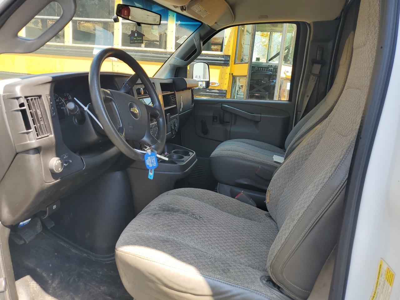 2016 Chevrolet Express G3500 - Фото 7
