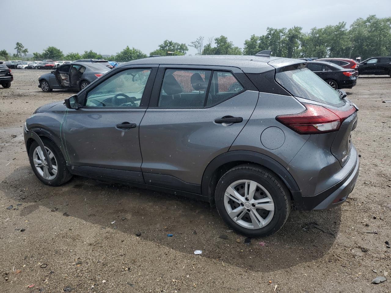 2021 Nissan Kicks S - Фото 2