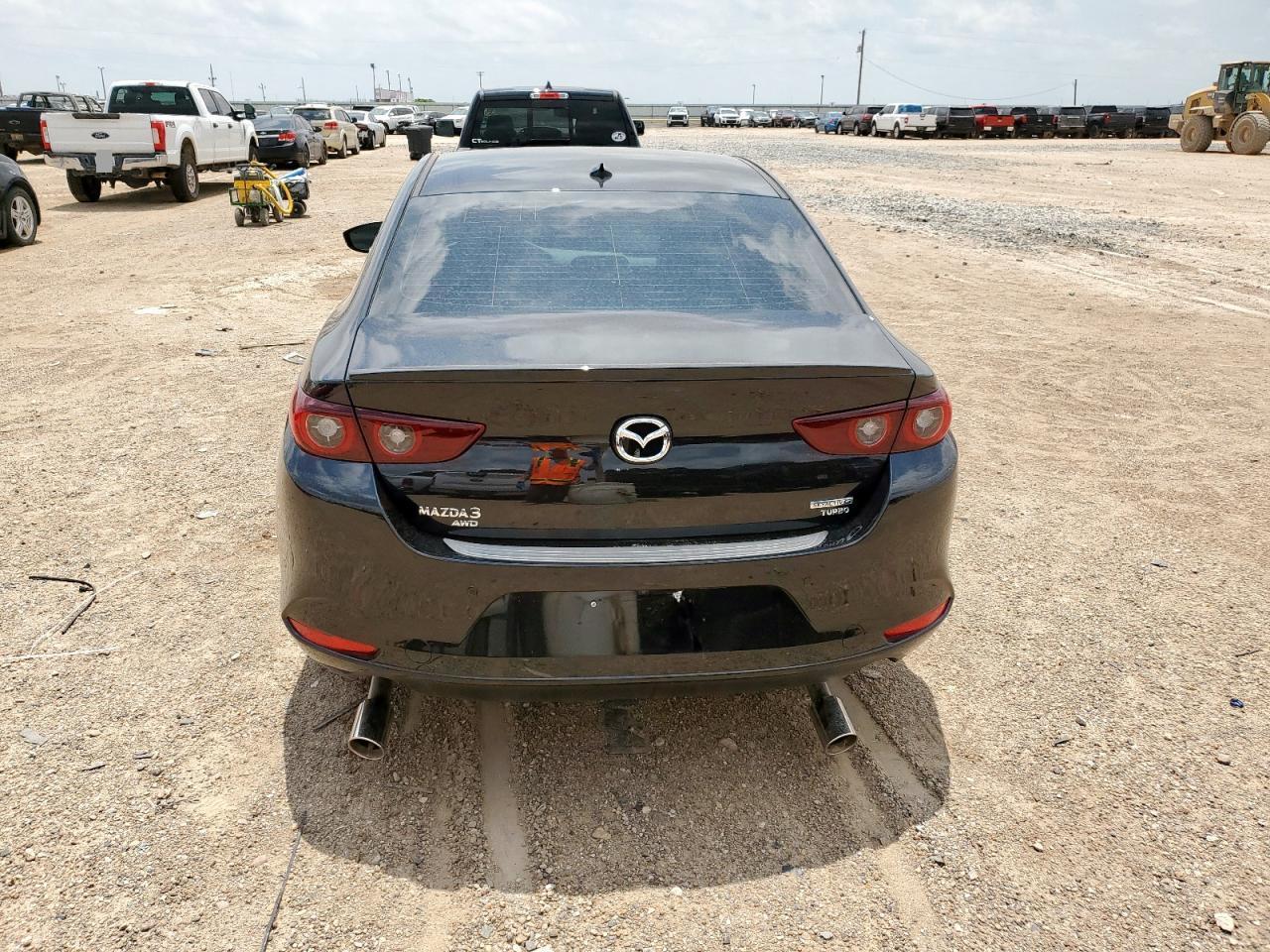 2025 Mazda 3 Premium Plus - Фото 6