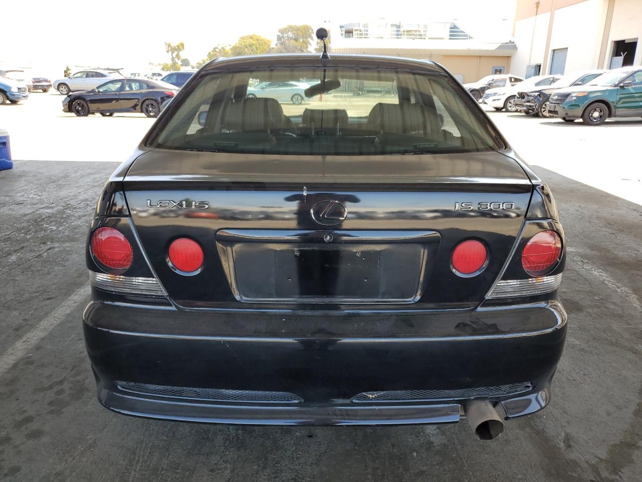 2004 Lexus Is 300 - Image 6