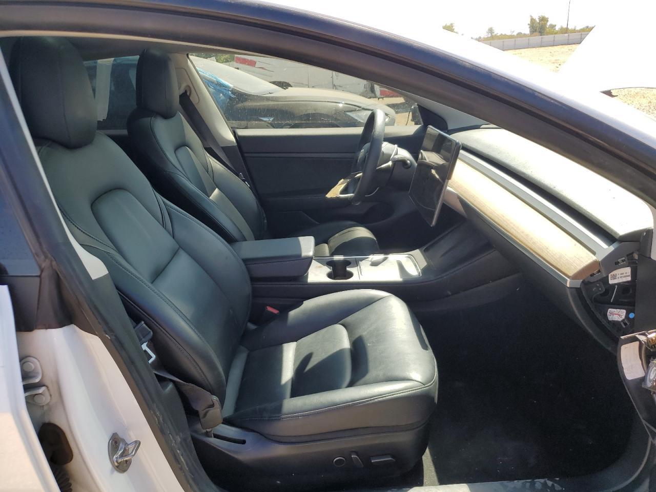 2021 Tesla Model 3 - Image 7