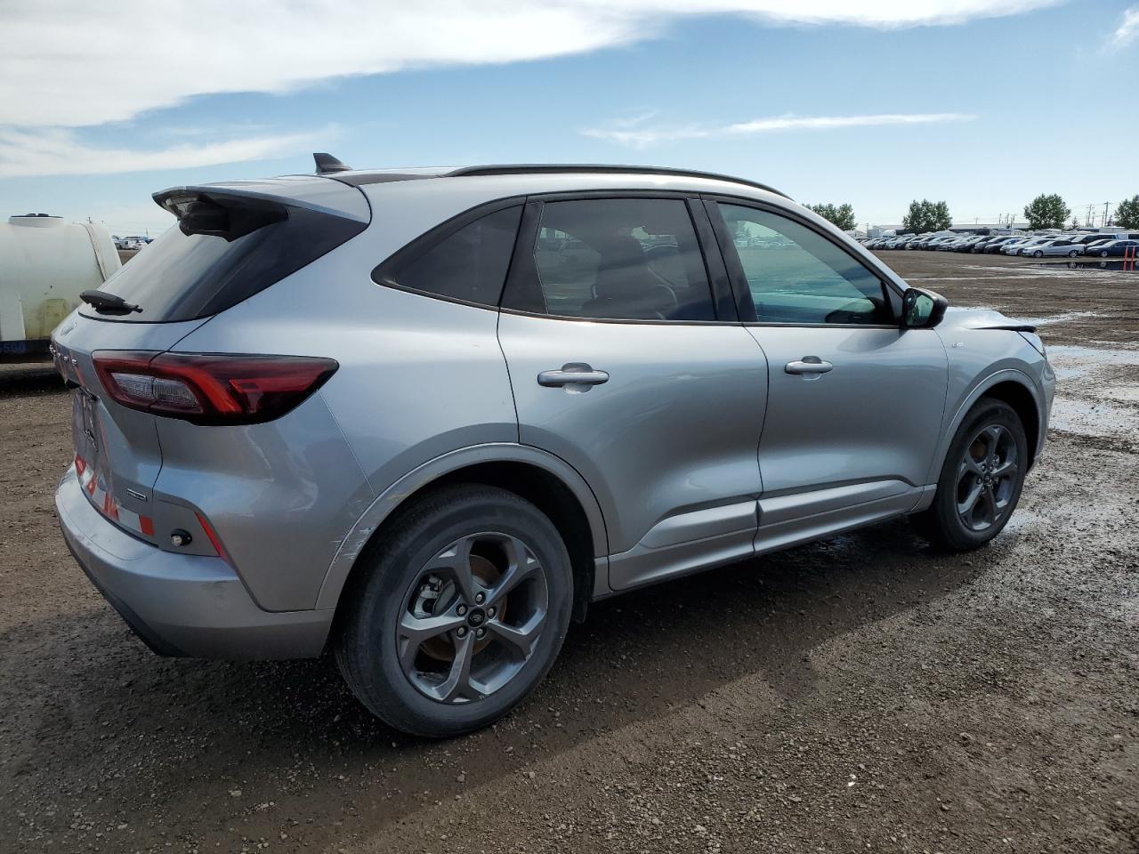 2023 Ford Escape St Line - Image 3