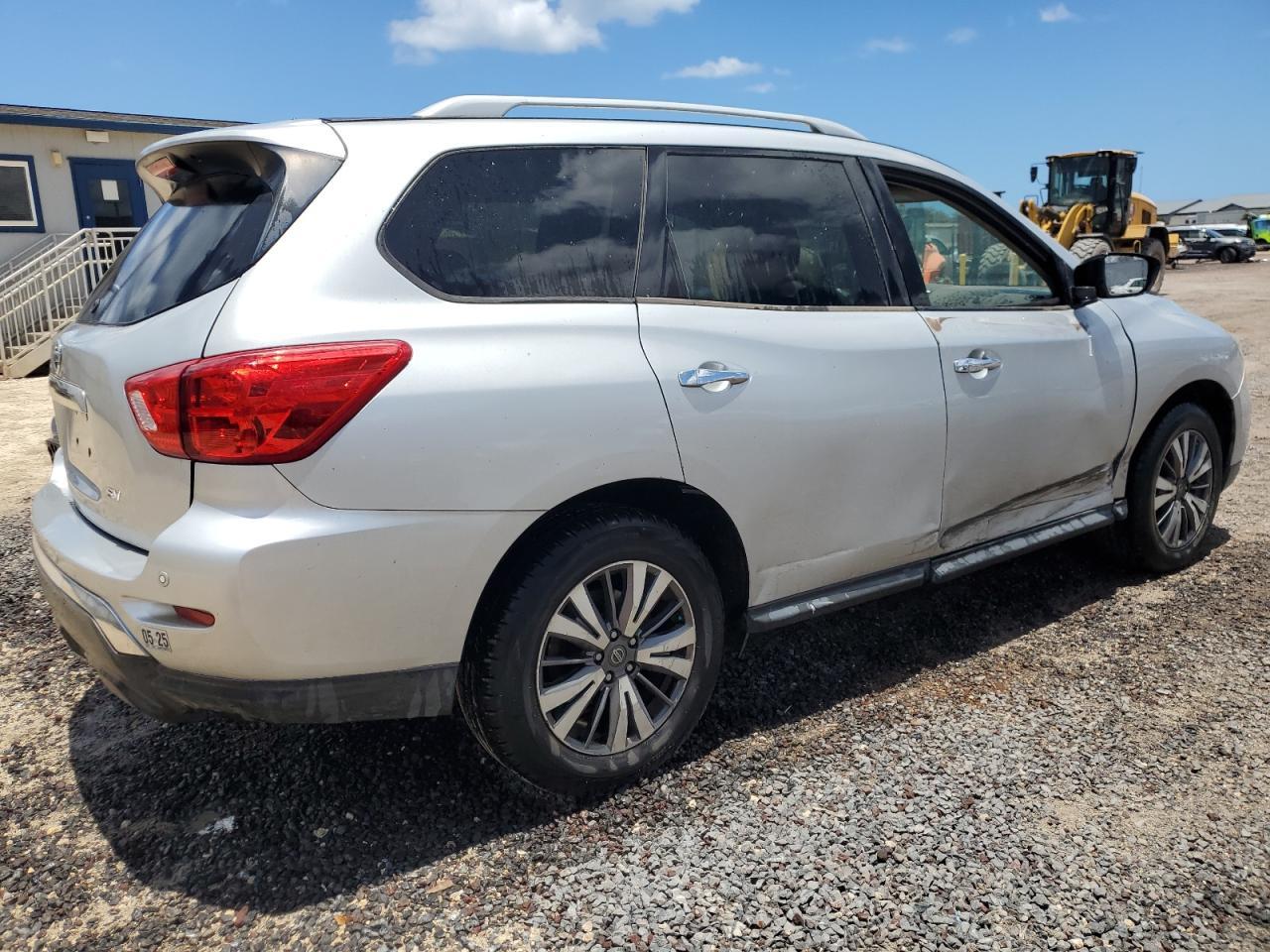 2017 Niss Pathfinder S - Фото 3
