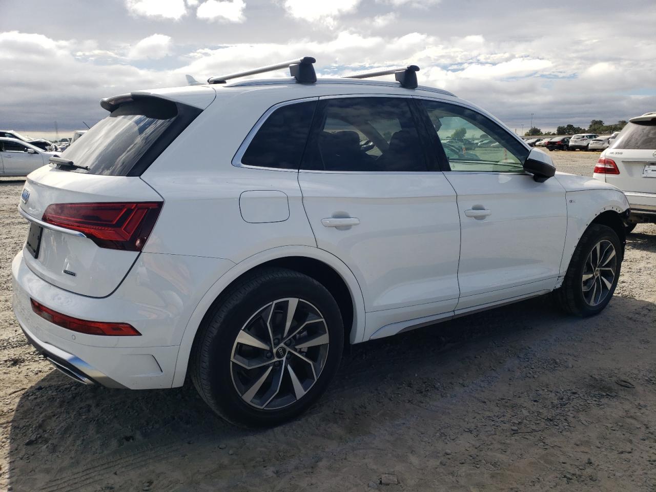 2022 Audi Q5 Premium Plus 45 - Фото 3
