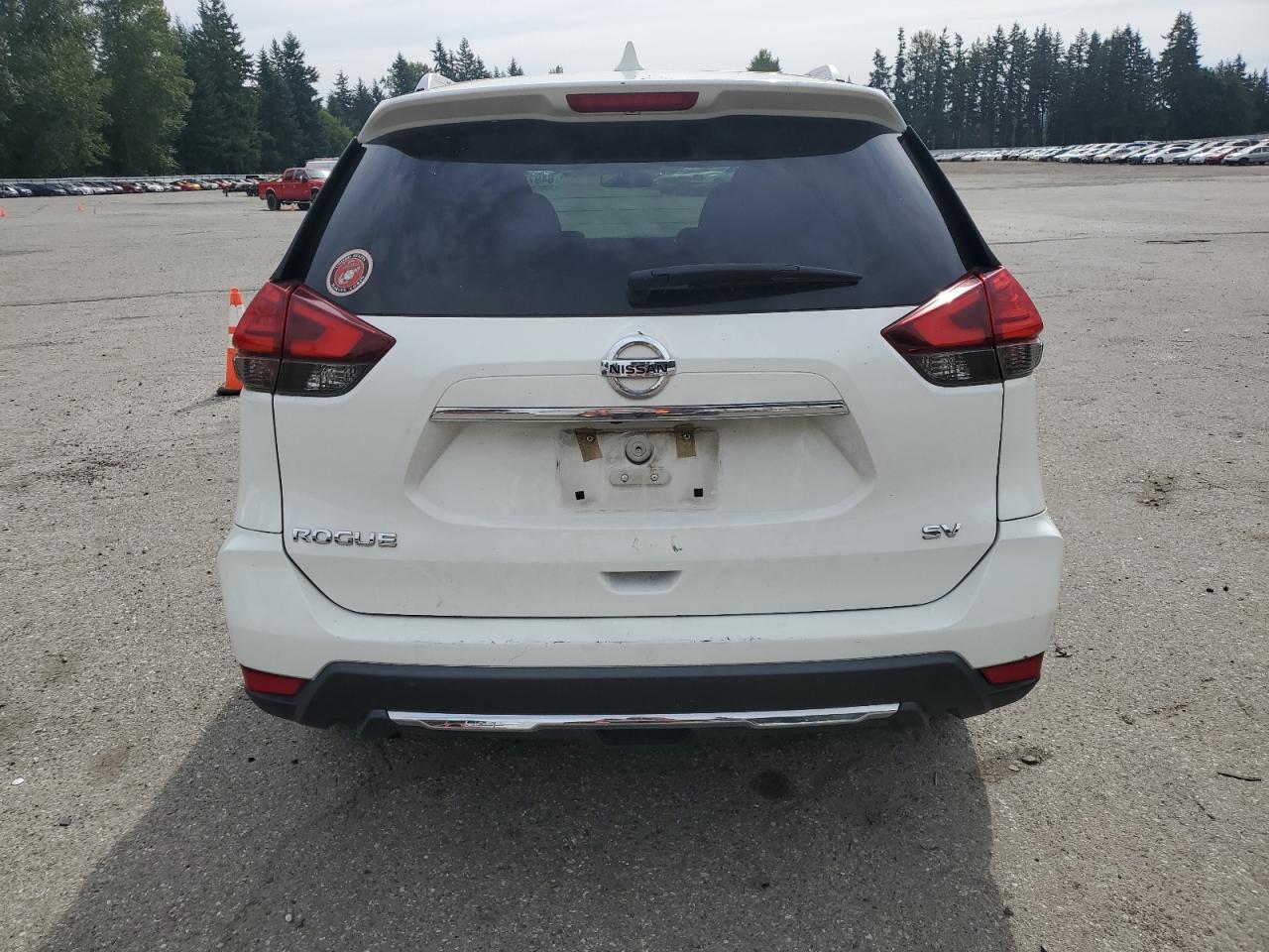 2017 Nissan Rogue S - Фото 6