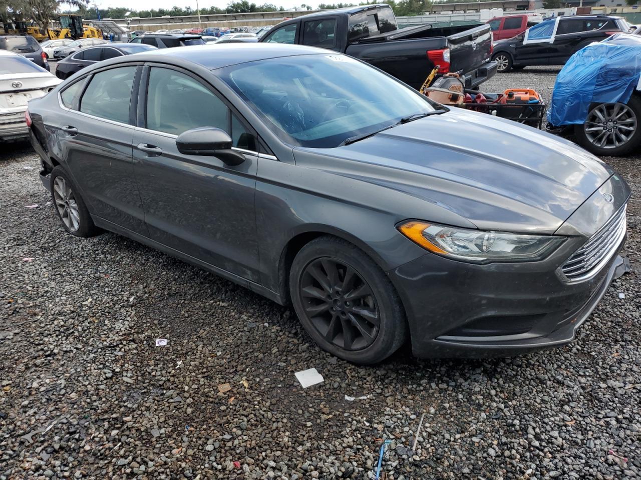 2017 Ford Fusion Se - Image 4