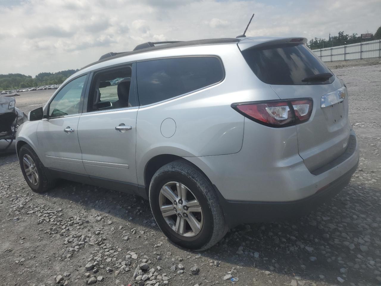 2013 Chevrolet Traverse Lt - Фото 2