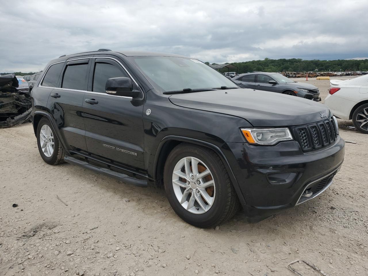 2017 Jeep Grand Cherokee Overland - Фото 4