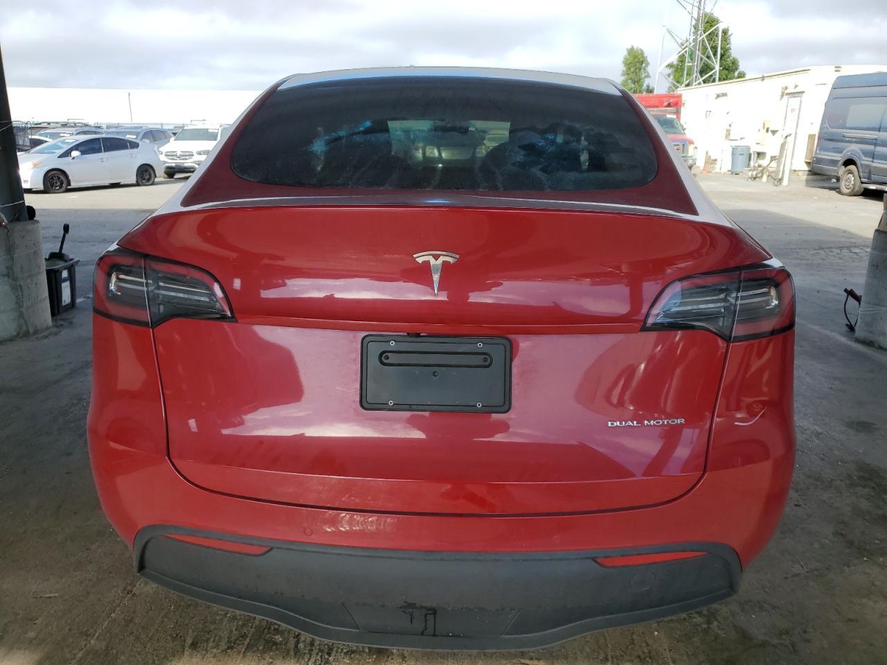 2022 Tesla Model Y - Фото 6