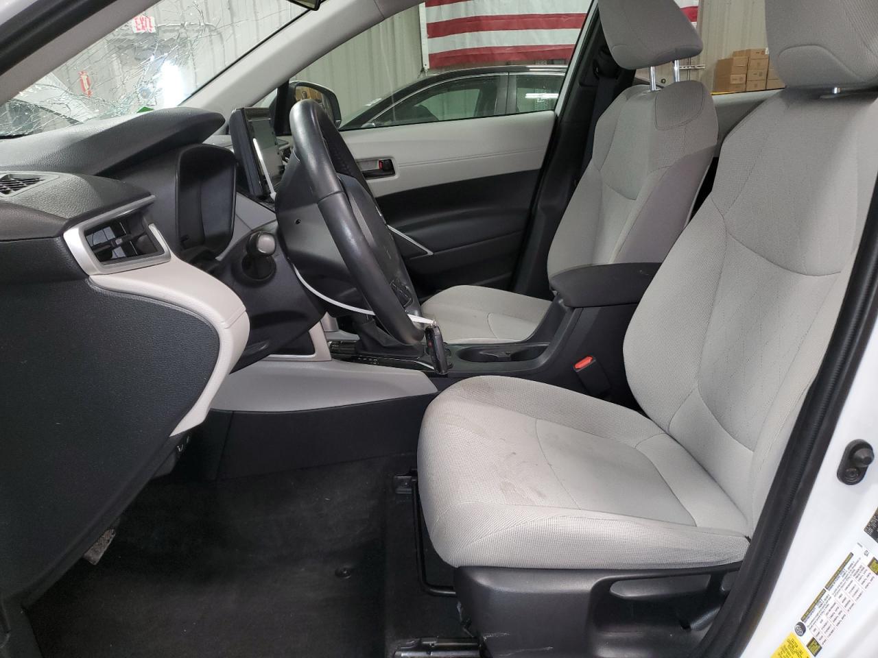 2022 Toyota Corolla Cross Le - Фото 7