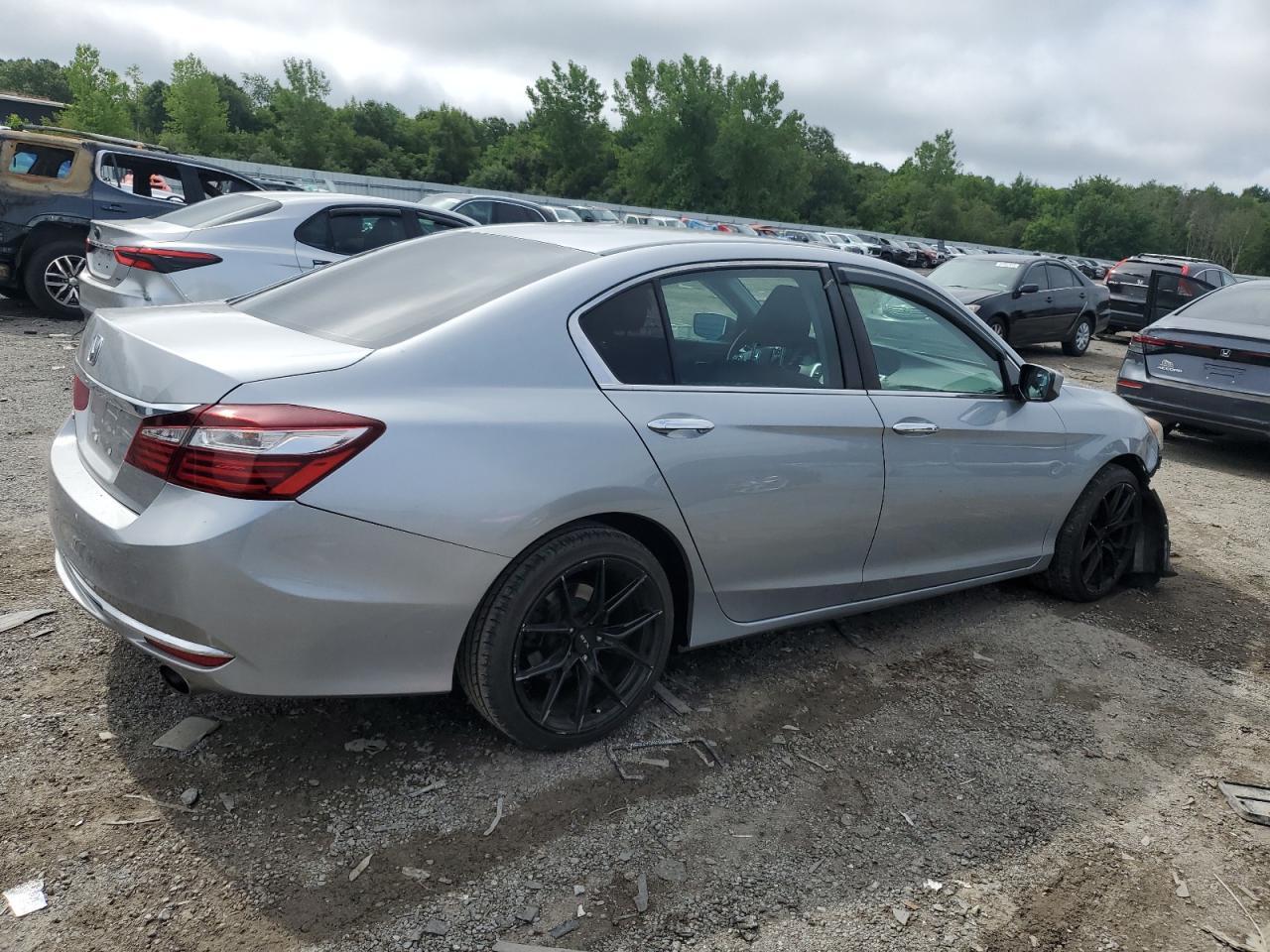 2017 Honda Accord Lx - Фото 3