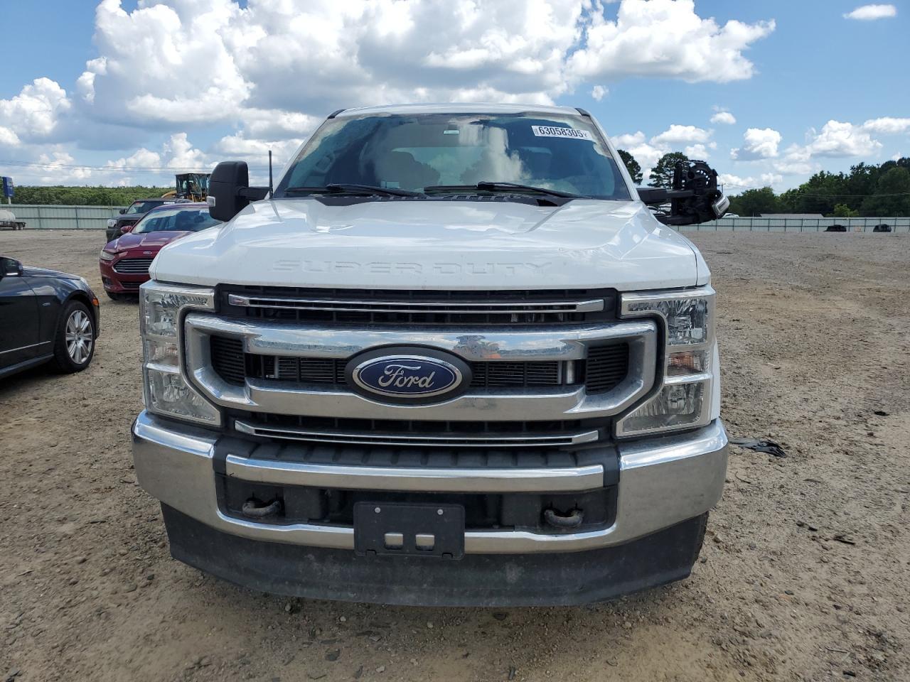 2022 Ford F250 Super Duty - Фото 5