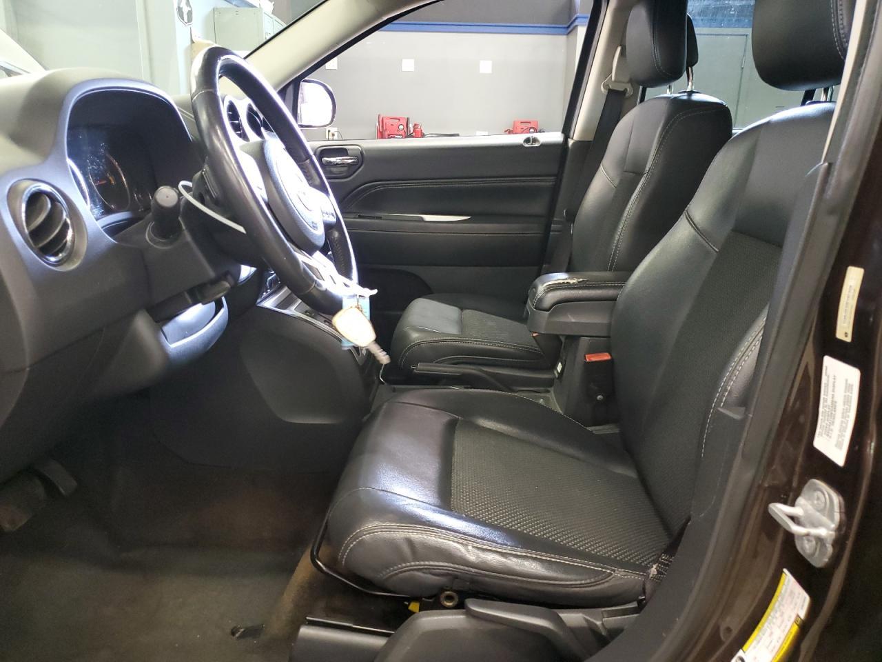 2014 Jeep Compass Latitude - Image 7