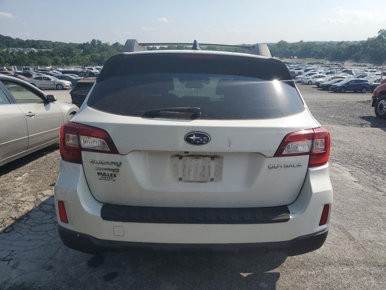 2016 Subaru Outback 2.5I Premium - Image 6