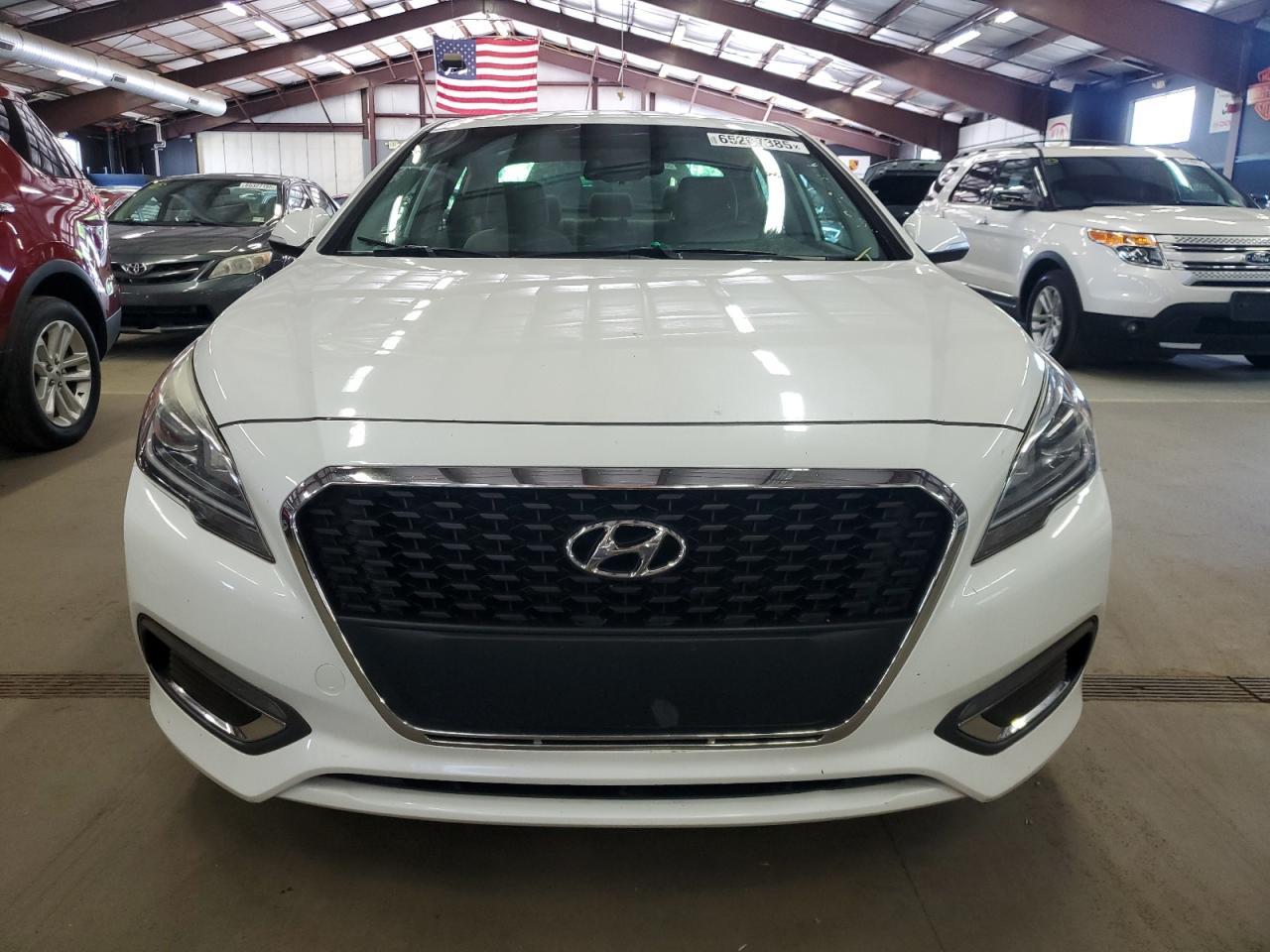 2016 Hyundai Sonata Hybrid - Фото 5