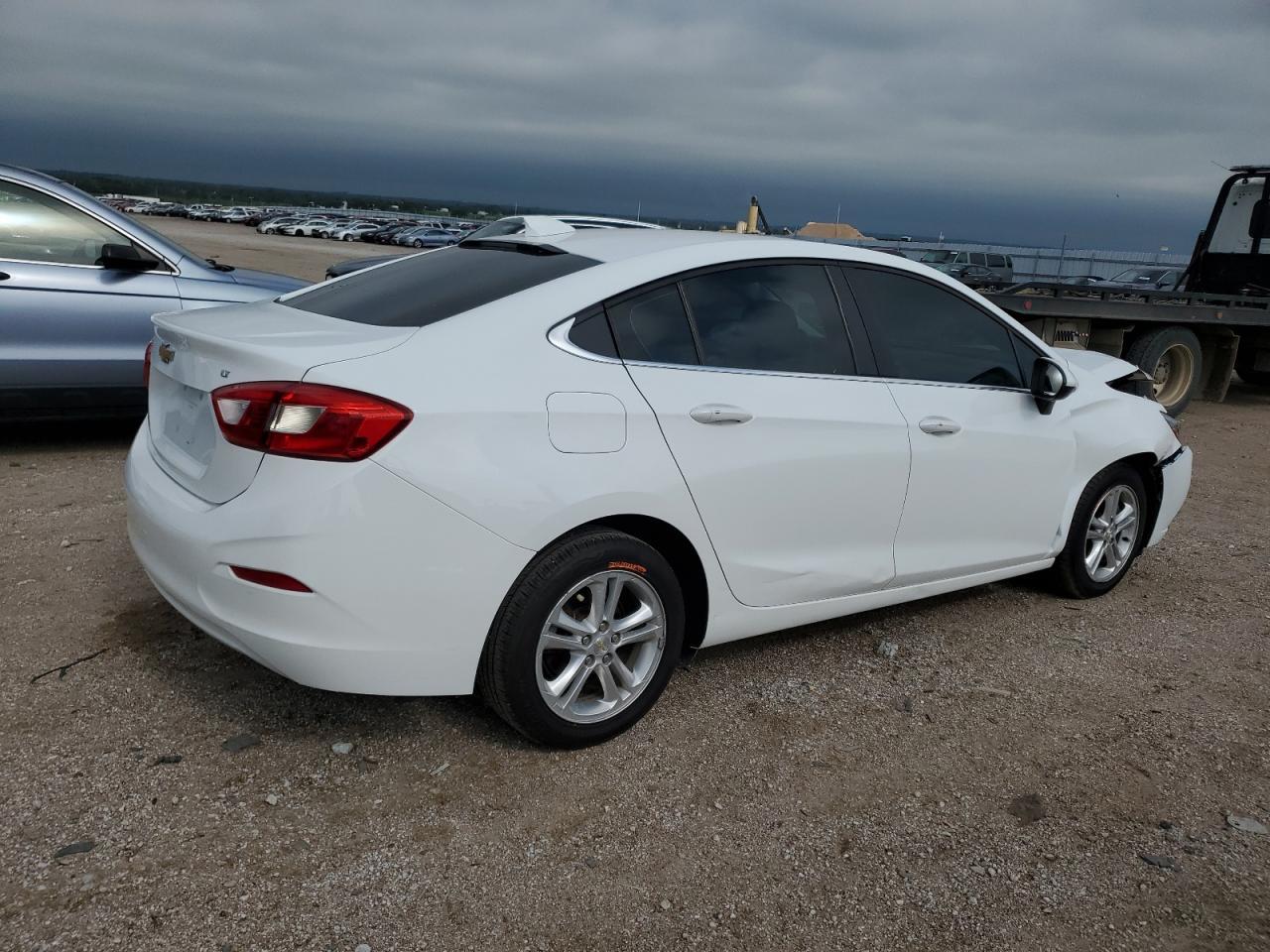 2018 Chevrolet Cruze Lt - Фото 3
