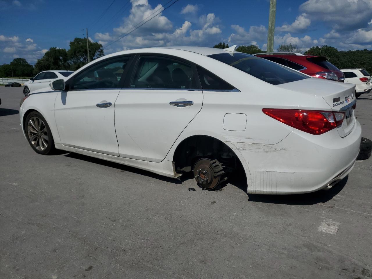 2011 Hyundai Sonata Se - Image 2