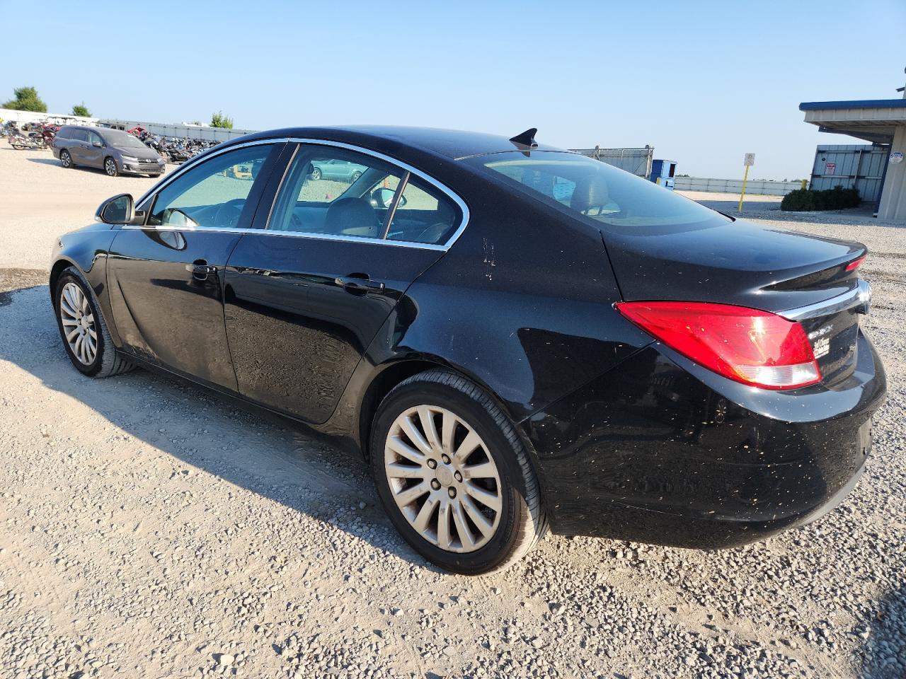 2012 Buick Regal - Фото 2