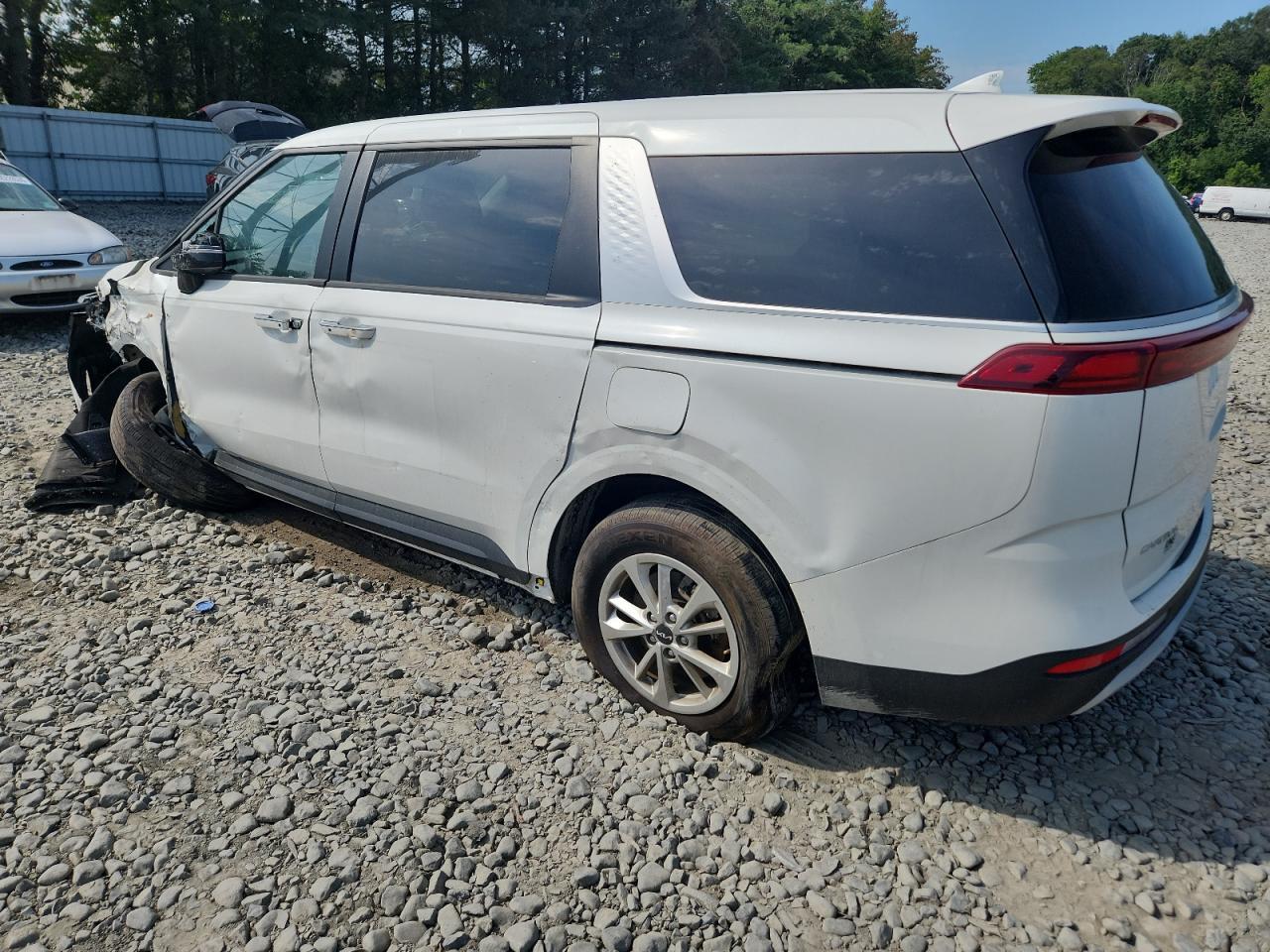 2024 Kia Carnival Lx - Фото 2