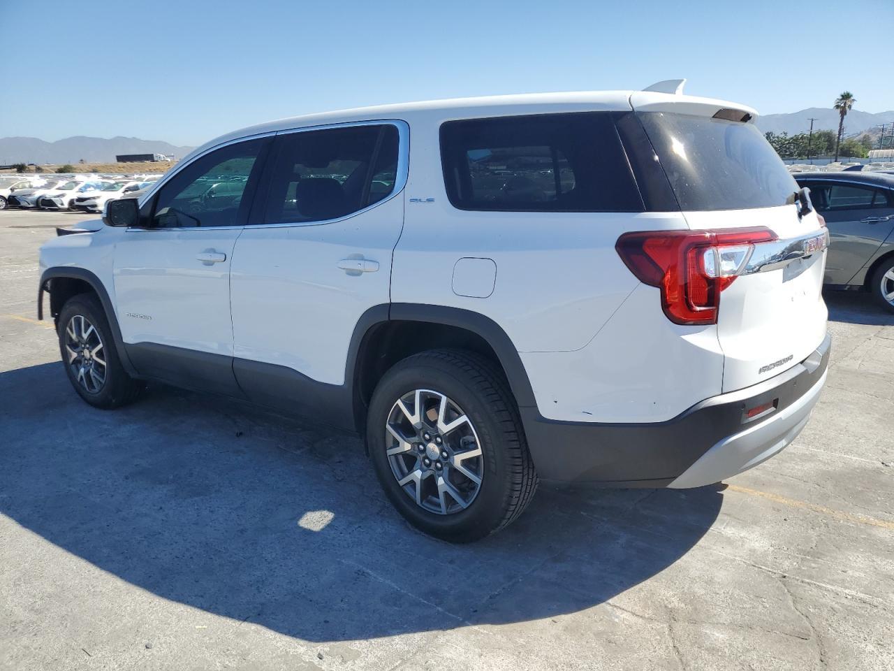 2021 GMC Acadia Sle - Image 2