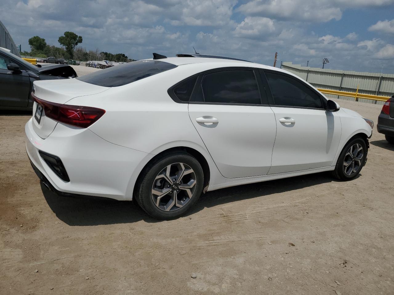 2019 Kia Forte Fe - Фото 3