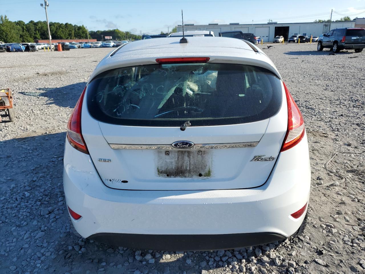 2012 Ford Fiesta Ses - Фото 6