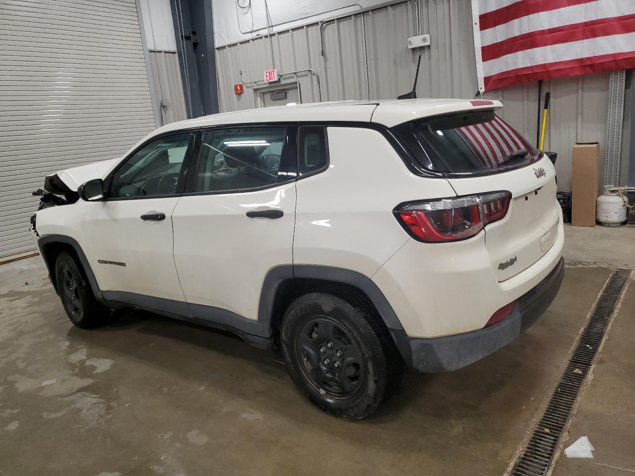 2020 Jeep Compass Sport - Image 2