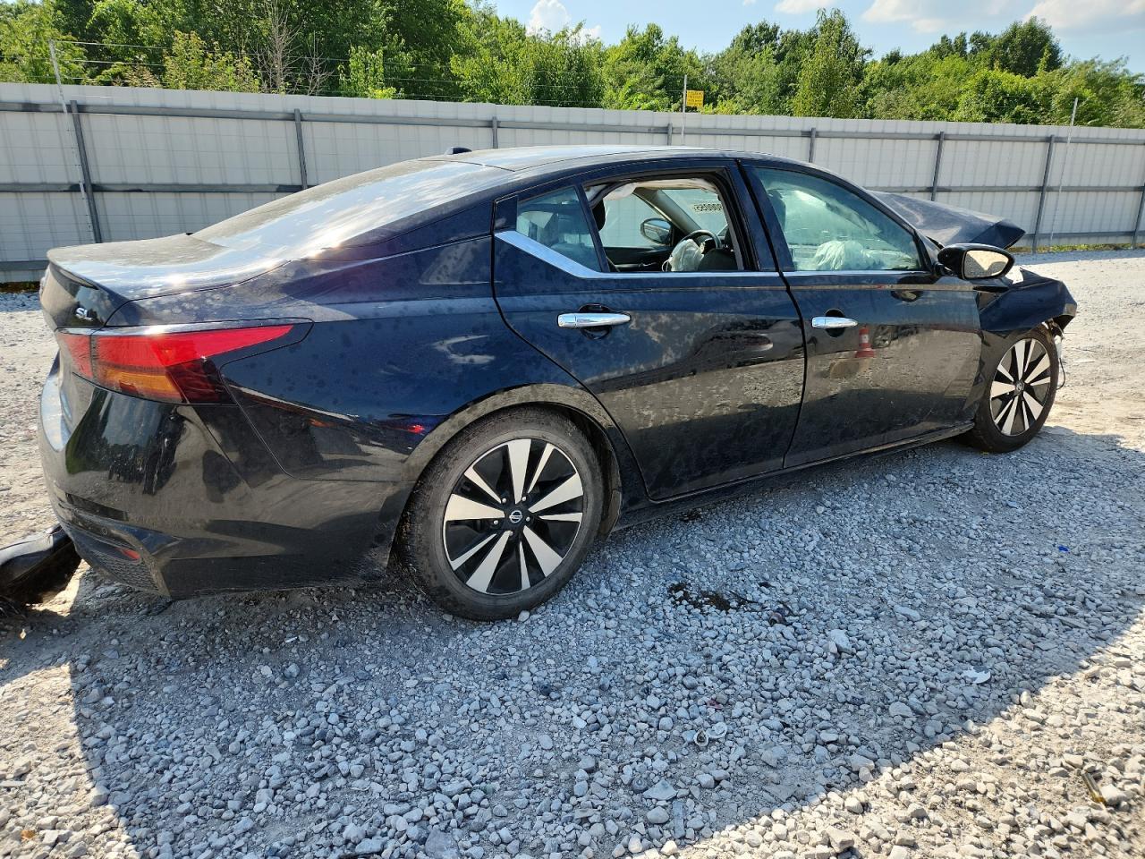 2019 Nissan Altima Sl - Фото 3