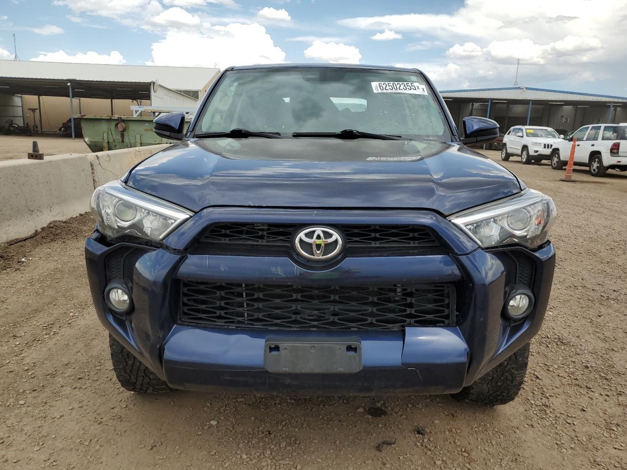 2017 Toyota 4Runner Sr5/Sr5 Premium - Image 5