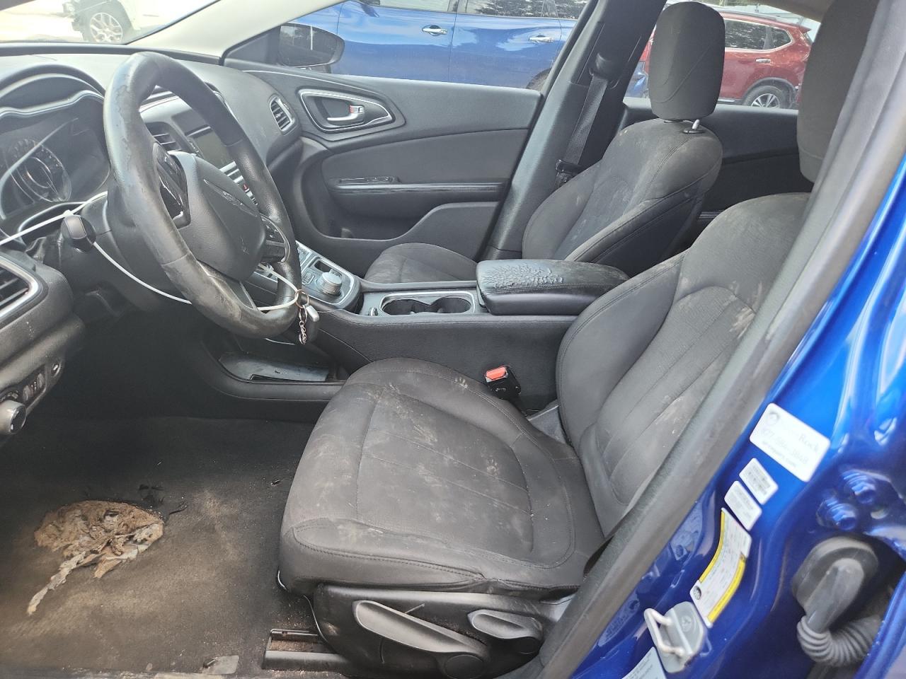 2015 Chrysler 200 Limited - Фото 7