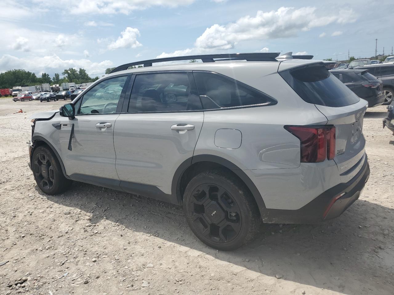 2024 Kia Sorento Ex - Image 2
