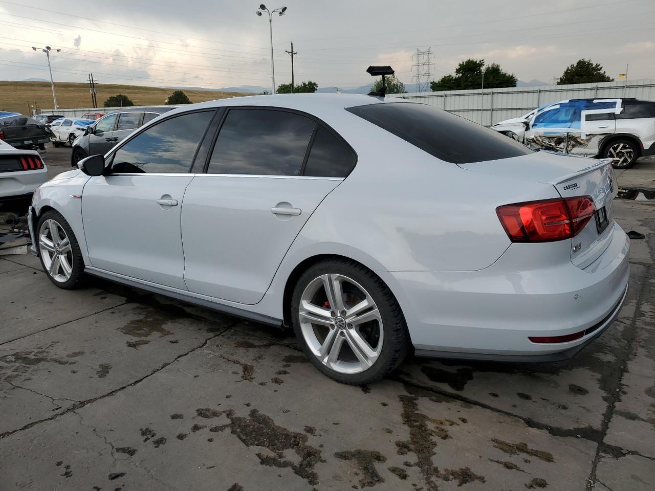 2017 Volkswagen Jetta Gli - Фото 2